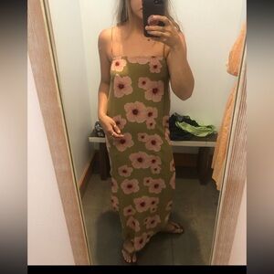 ISO ACACIA awa dress in hibiscus